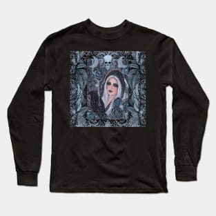 Morrigan goddess with raven Long Sleeve T-Shirt